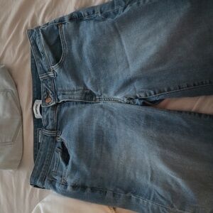 SONOMA SIZE 12 Bermuda  blue jean shorts  very comfortable shorts.